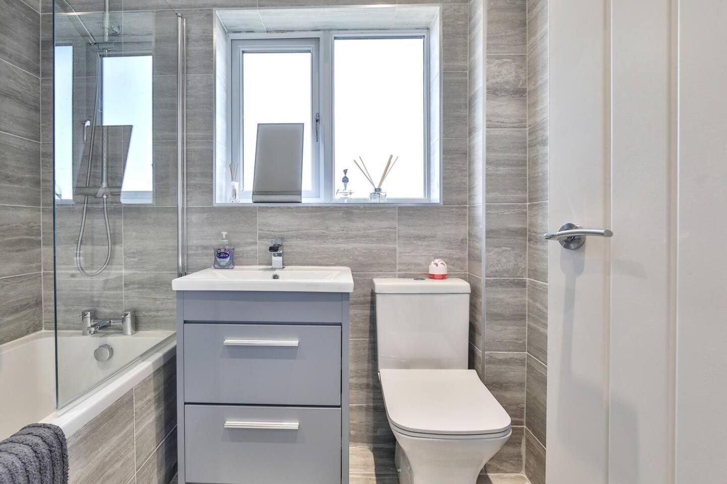 Modern, Cosy Whole House Wifi Close To Attractions Sheffield Ngoại thất bức ảnh